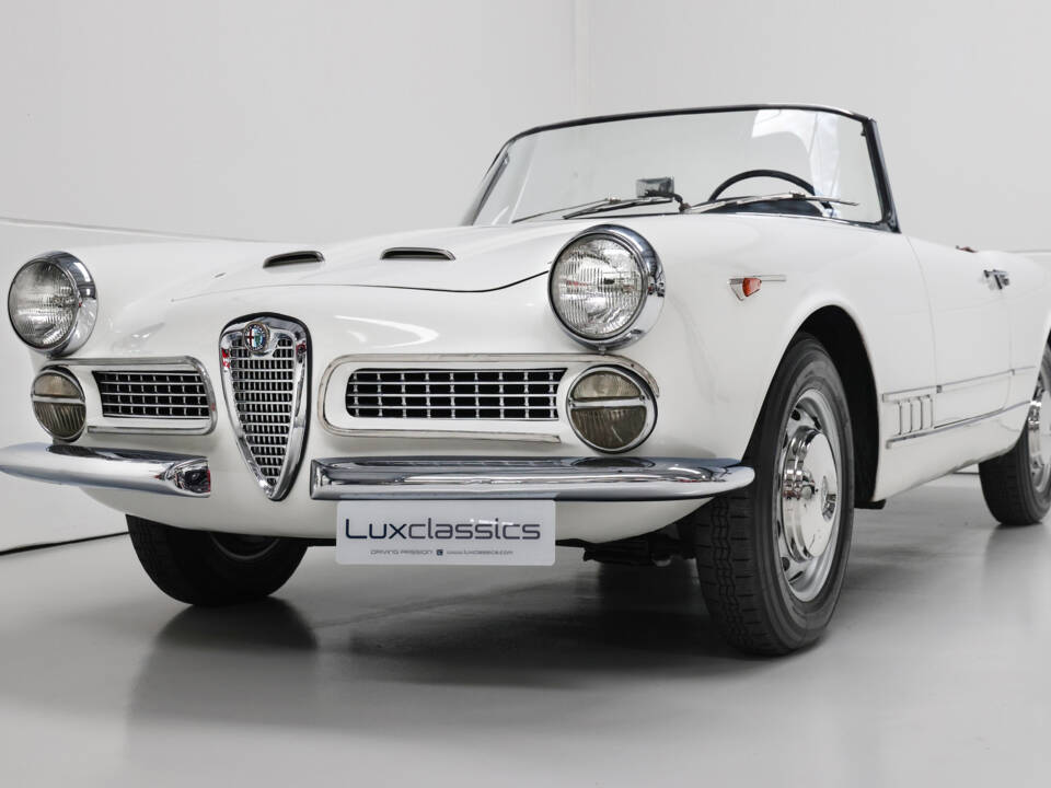 Bild 4/34 von Alfa Romeo 2000 Spider (1960)