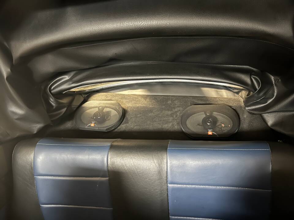 Image 20/63 of Volkswagen Beetle 1302 LS (1971)