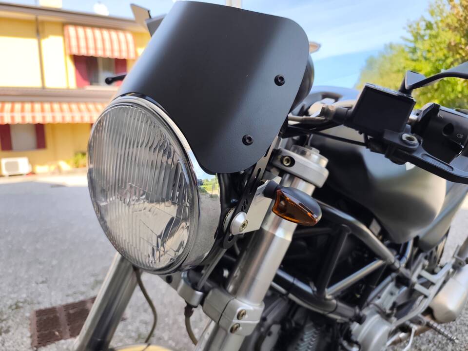 Immagine 37/50 di Ducati Monster 600 (2001)