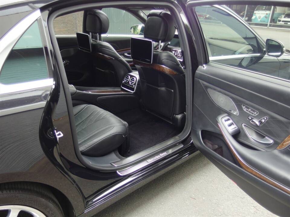 Bild 39/99 von Mercedes-Benz Maybach S 500 (2015)