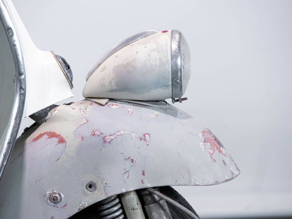 Immagine 16/50 di Piaggio Vespa 125 (1954)