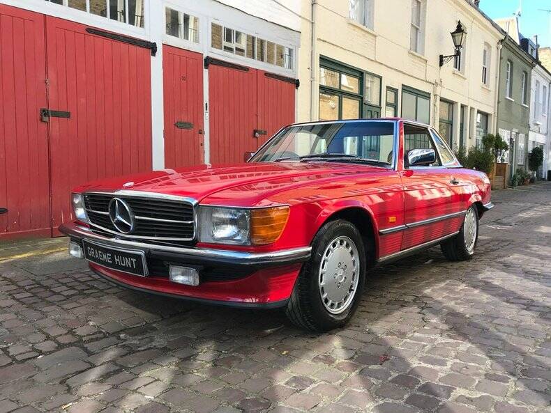 Image 14/38 of Mercedes-Benz 300 SL (1987)