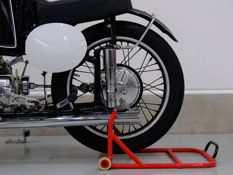 Image 50/92 of BMW R 51 (1939)