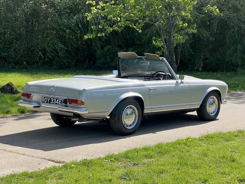 Image 15/15 of Mercedes-Benz 230 SL (1967)