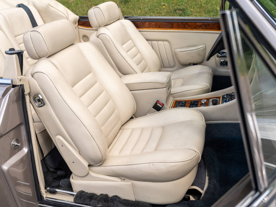 Bild 22/26 von Bentley Continental (1992)
