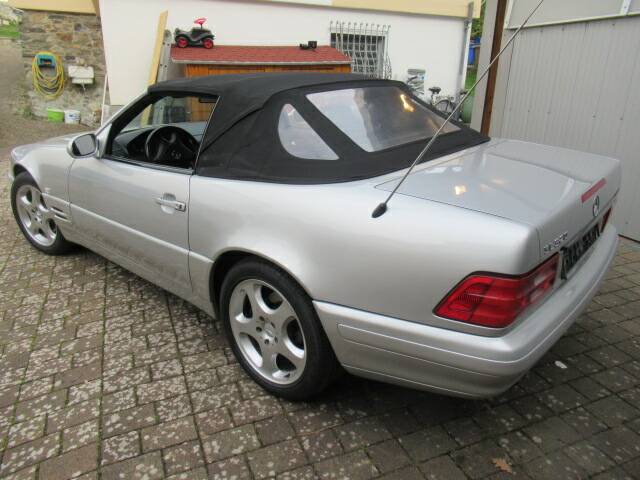 Bild 4/13 von Mercedes-Benz SL 320 (2000)