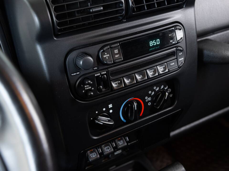 Imagen 11/30 de Jeep Wrangler TJ ESTREMO V8 (2005)