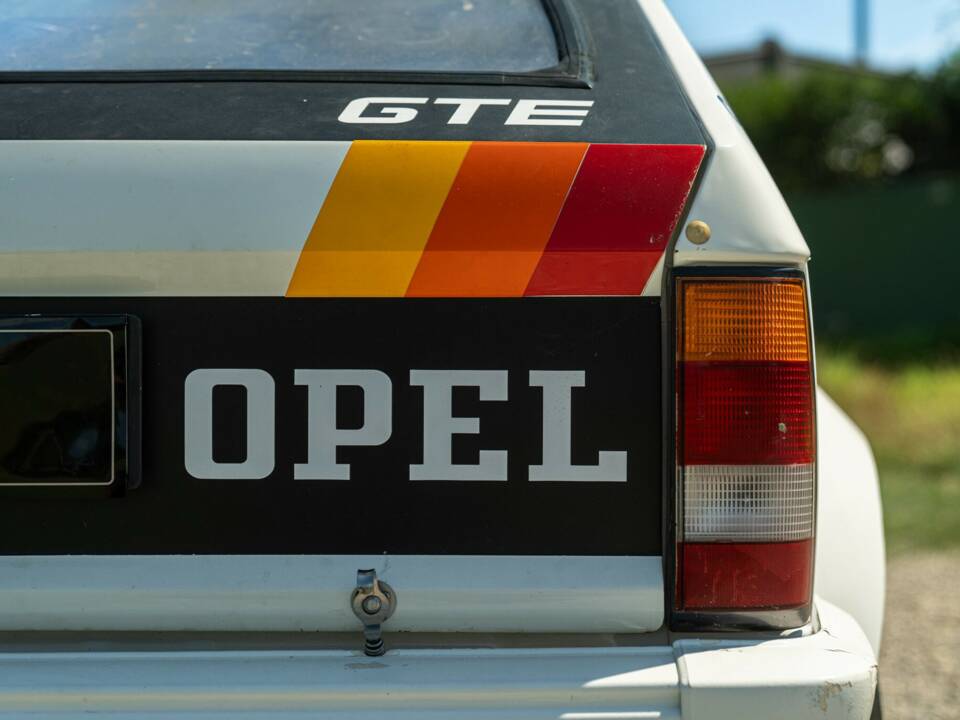 Bild 14/50 von Opel Kadett 1,8 GT/E (1984)