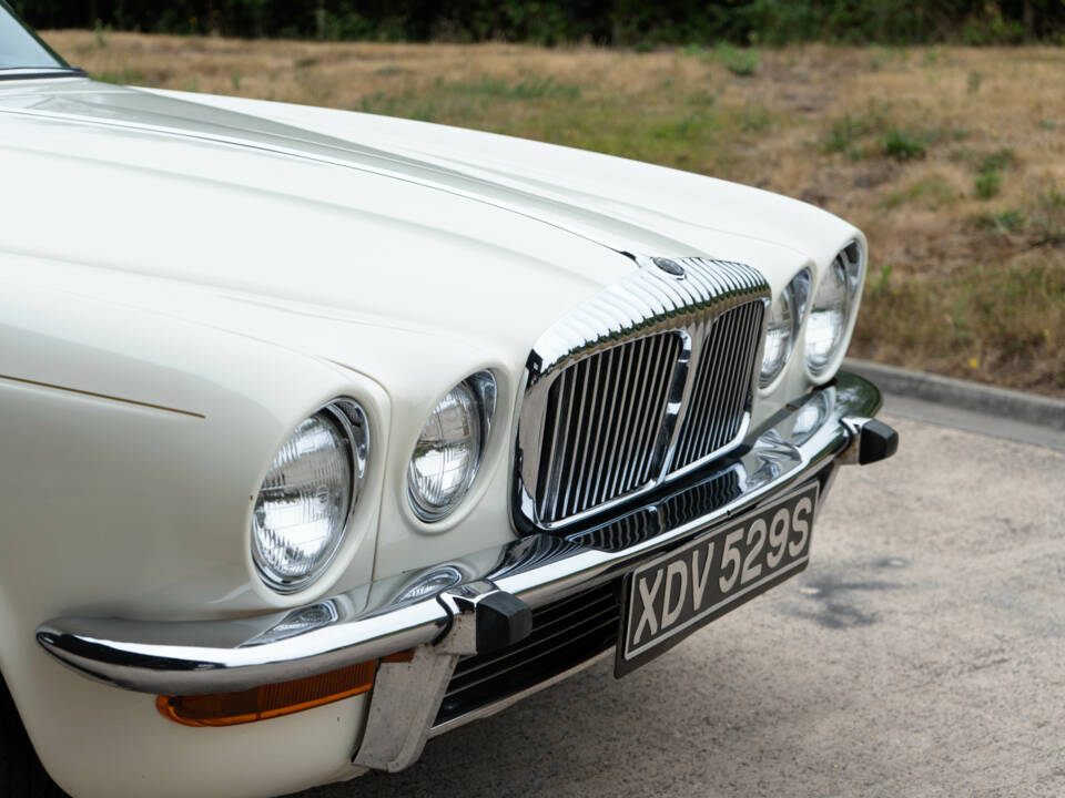 Immagine 29/50 di Daimler Sovereign 4.2 (1978)