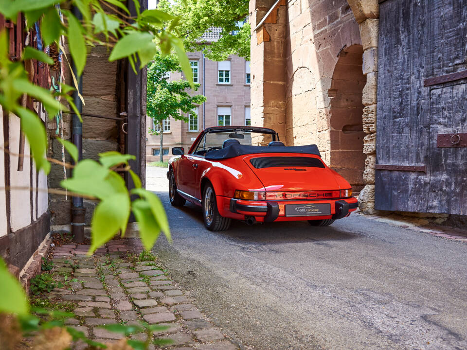 Image 11/44 of Porsche 911 SC 3.0 (1983)