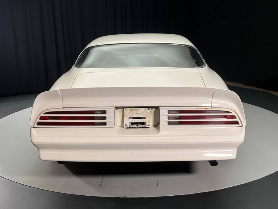 Bild 7/8 von Pontiac Firebird Formula (1977)