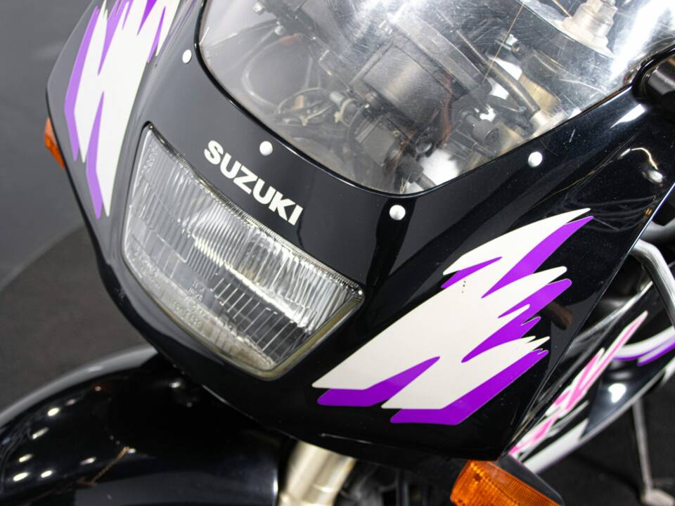 Afbeelding 38/45 van Suzuki RGV 250 Gamma (1992)