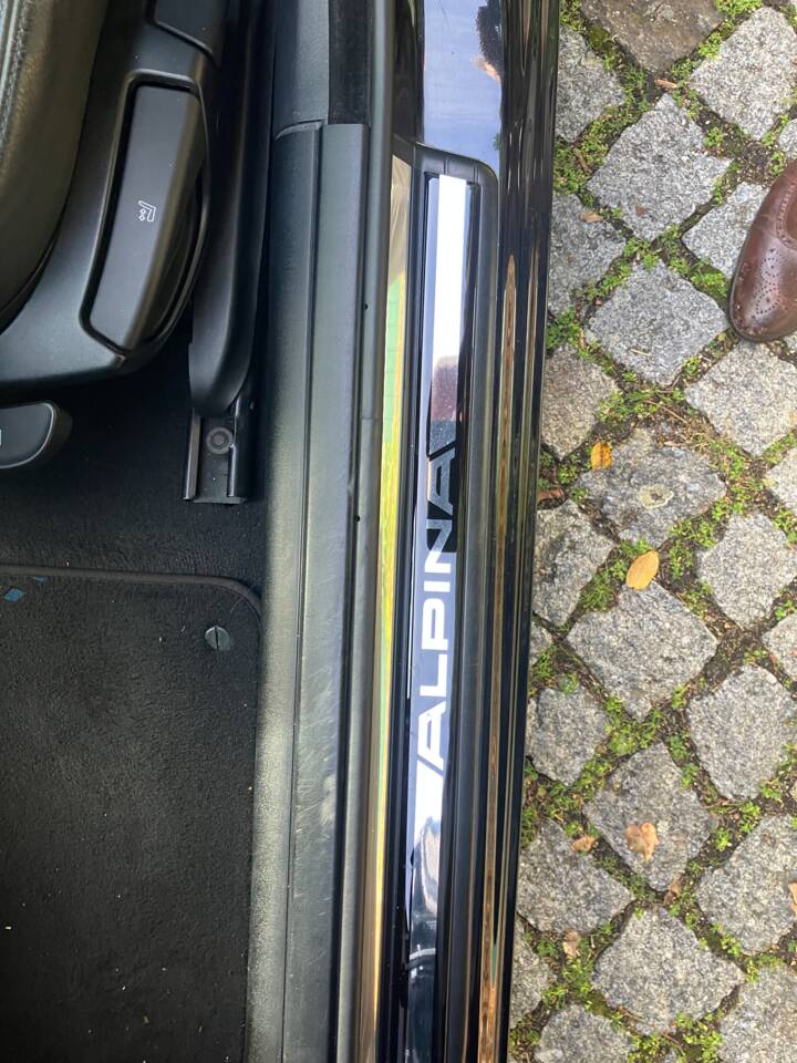 Image 30/49 of ALPINA B3 S Touring (2002)