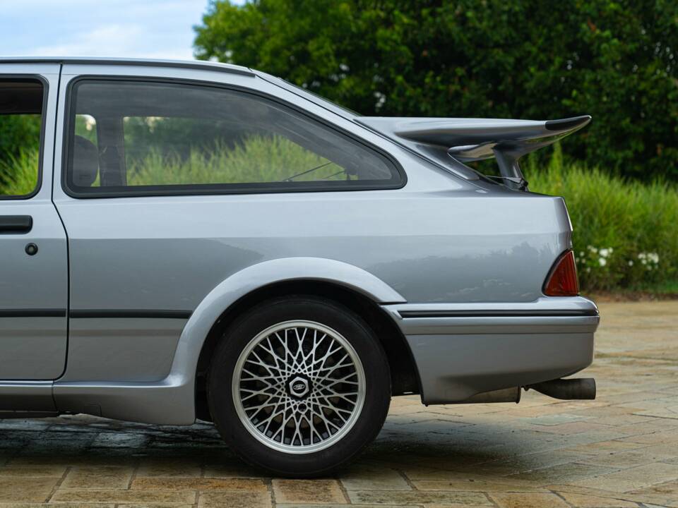 Image 26/50 de Ford Sierra RS Cosworth (1993)