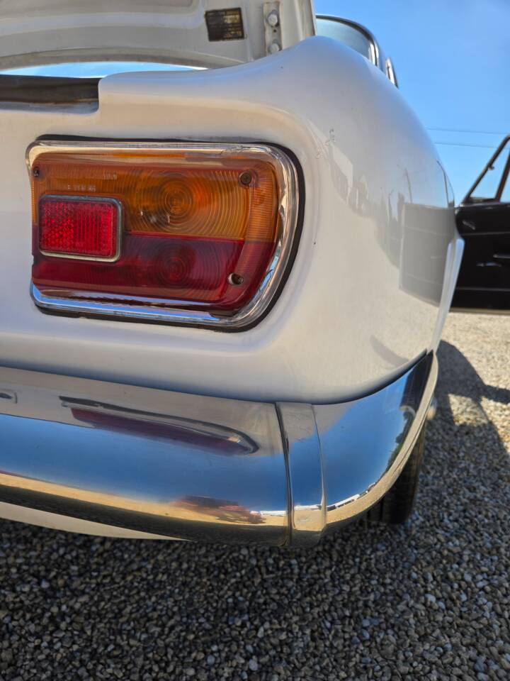 Image 38/84 of Alfa Romeo Giulia GT 1300 Junior (1968)
