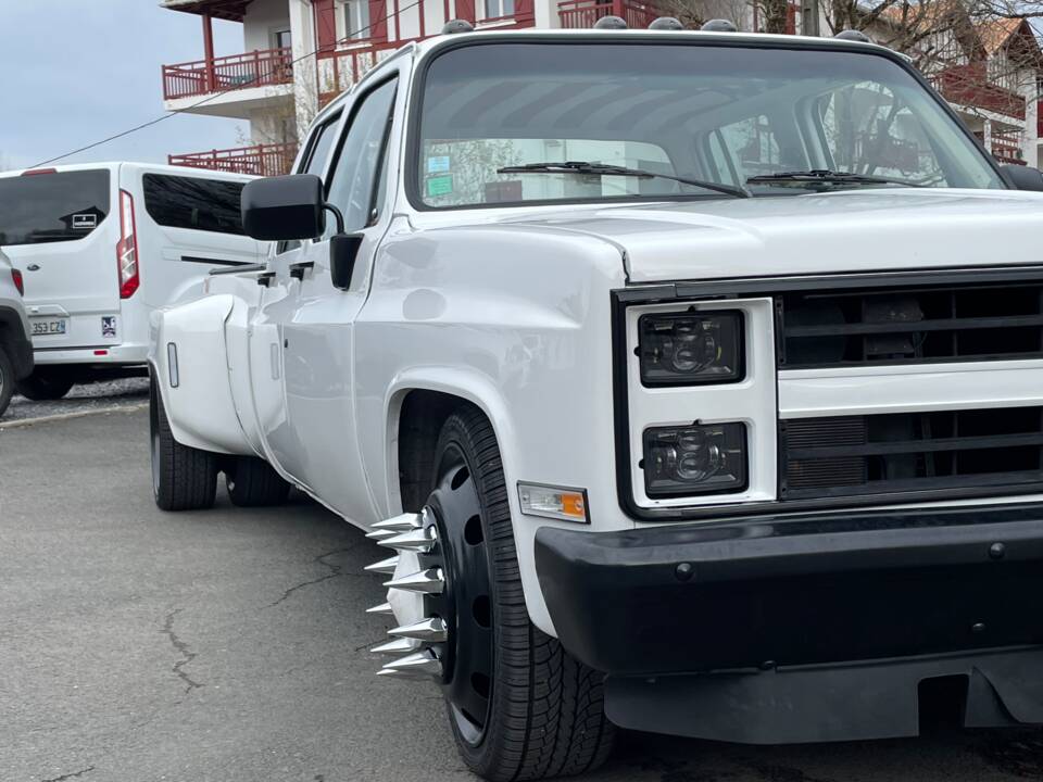 Bild 3/26 von Chevrolet K30 (1987)