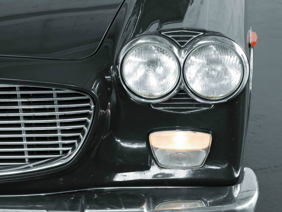 Image 46/50 of Lancia Flavia 1800 (1965)