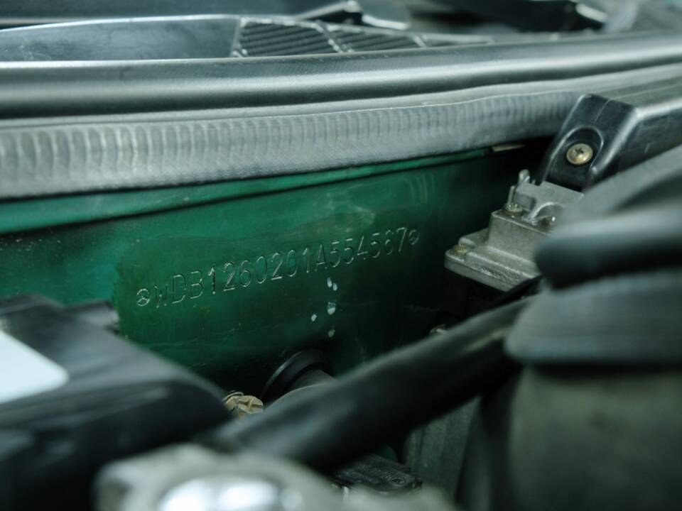 Bild 11/50 von Mercedes-Benz 260 SE (1990)