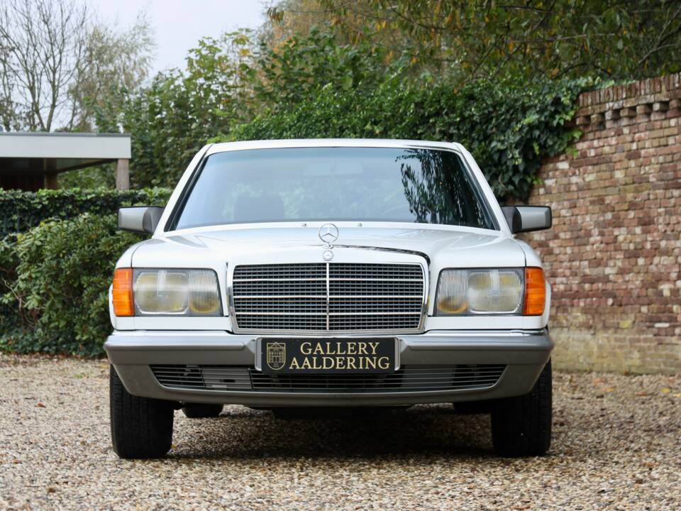 Bild 5/50 von Mercedes-Benz 380 SEL (1983)