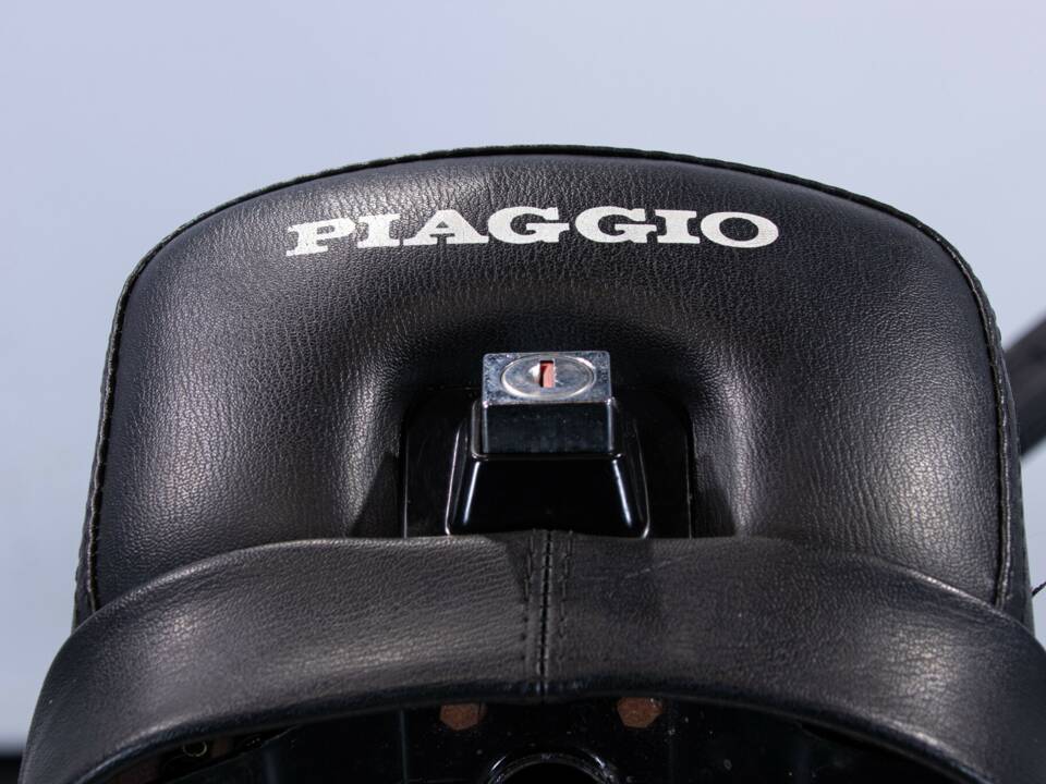 Image 37/50 of Piaggio Vespa 50 Special (1972)