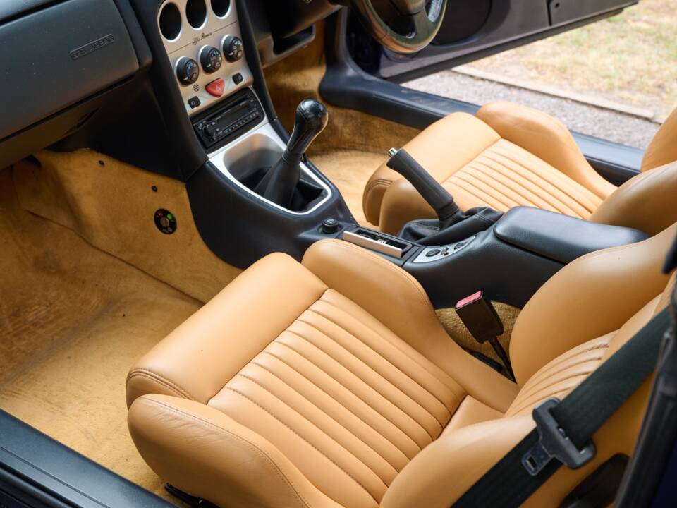 Image 4/50 of Alfa Romeo Spider 2.0 Twin Spark 16V (2001)