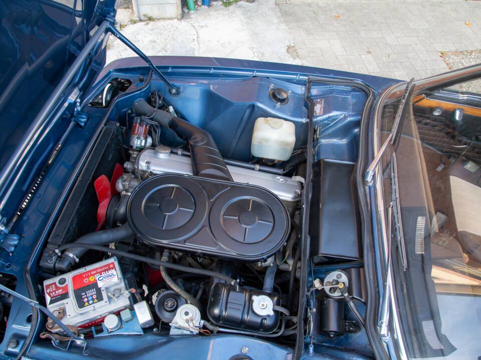 Image 14/56 of BMW 2800 CS (1969)