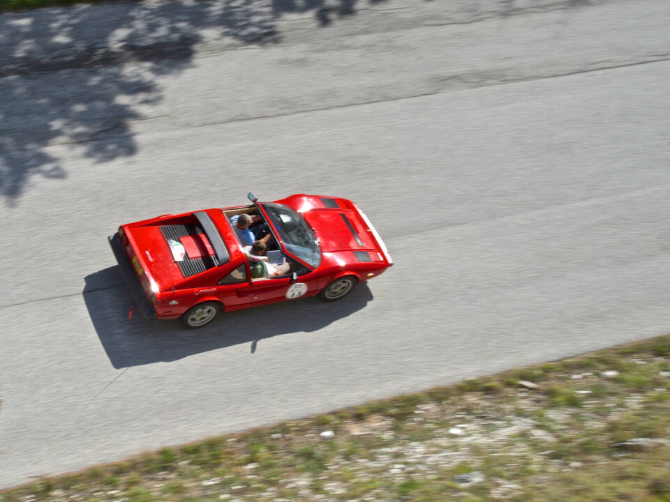 Bild 7/10 von Ferrari 308 GTS Quattrovalvole (1984)