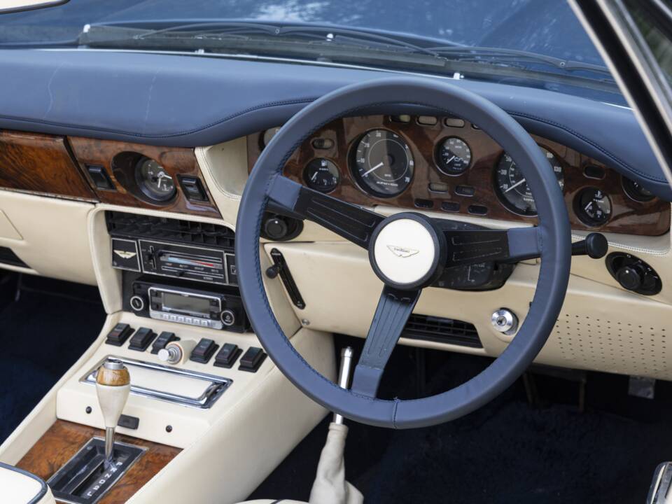 Bild 26/29 von Aston Martin V8 Volante (1980)