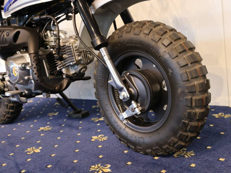 Bild 21/30 von Honda Z 50 Monkey (1900)