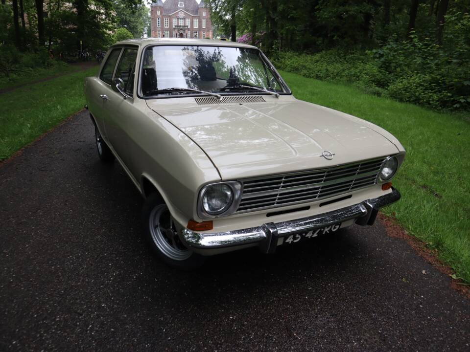 Bild 19/55 von Opel Kadett 1,1 S (1971)