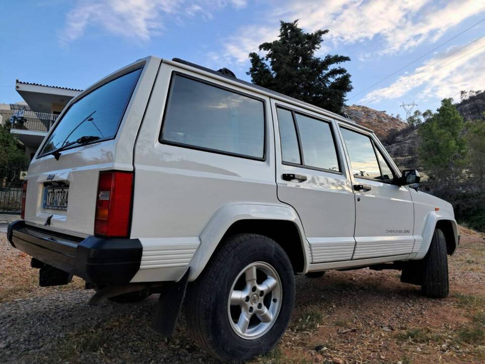Bild 5/8 von Jeep Cherokee 2.5 TD (1997)
