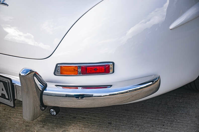 Image 21/45 of Mercedes-Benz 300 SL &quot;Gullwing&quot; (1963)