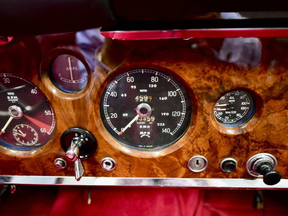Image 26/46 of Jaguar XK 150 3.4 S OTS (1958)