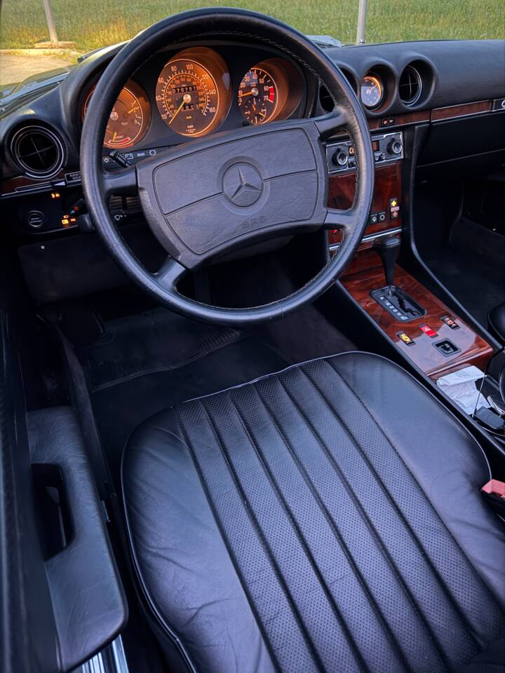 Image 10/12 of Mercedes-Benz 560 SL (1986)