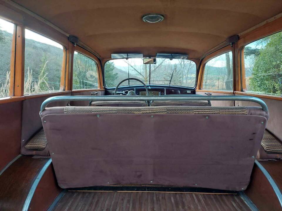 Image 43/93 of FIAT 1100-103 Familiare Viotti (1949)