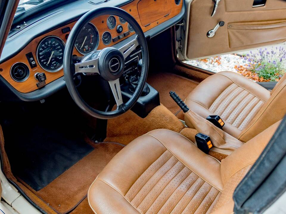 Imagen 4/30 de Triumph TR 6 (1977)