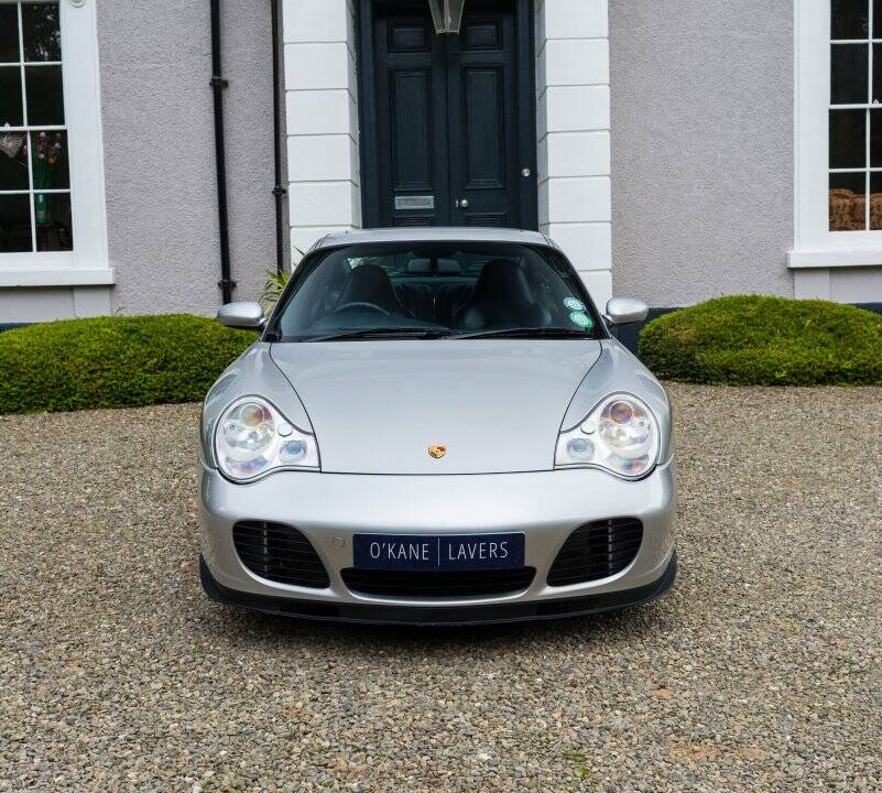 Immagine 46/50 di Porsche 911 Turbo (2001)