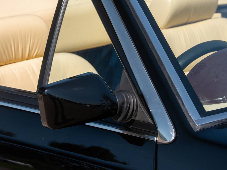 Image 12/42 of Maserati Biturbo Spyder i (1988)