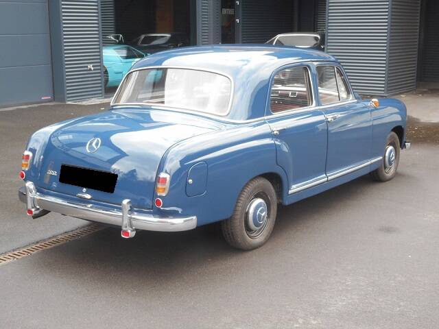 Image 6/22 de Mercedes-Benz 190 (1957)