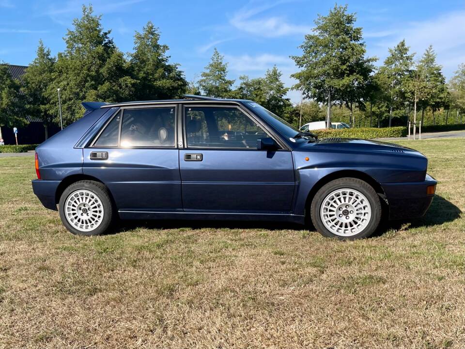 Bild 13/23 von Lancia Delta HF Integrale Evoluzione I (1992)