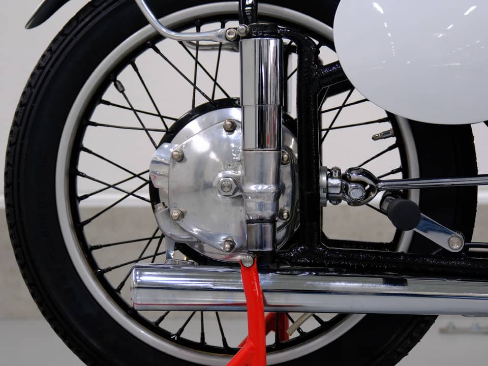 Image 12/92 of BMW R 51 (1939)