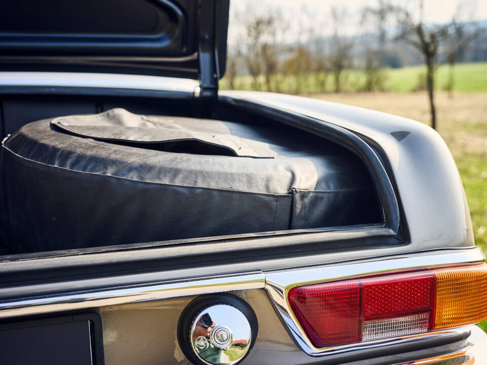 Image 27/31 of Mercedes-Benz 280 SL (1969)