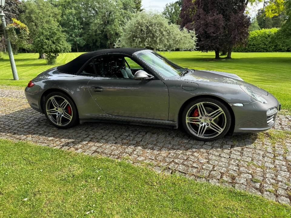 Image 3/30 of Porsche 911 Carrera 4S (2009)