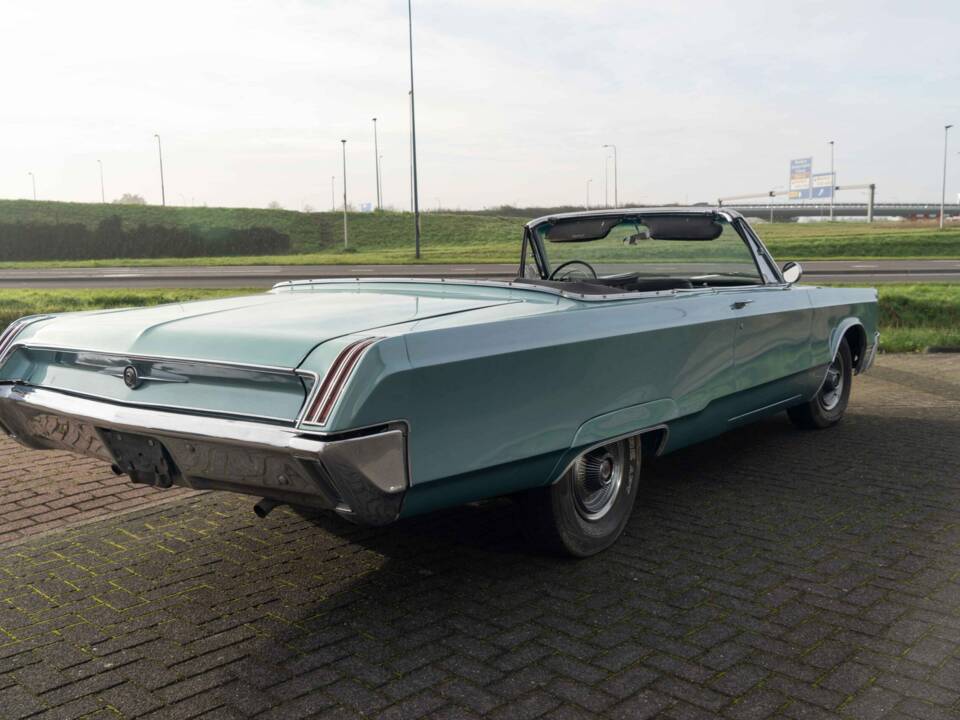 Bild 5/8 von Chrysler 300 (1967)