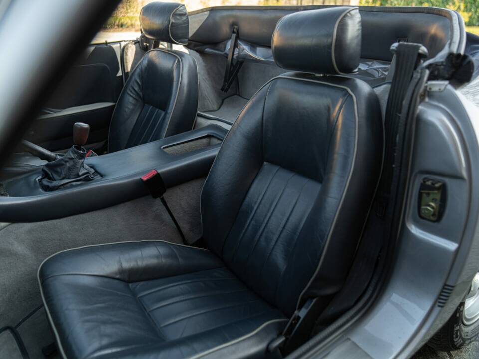 Immagine 38/50 di TVR S2 (1989)