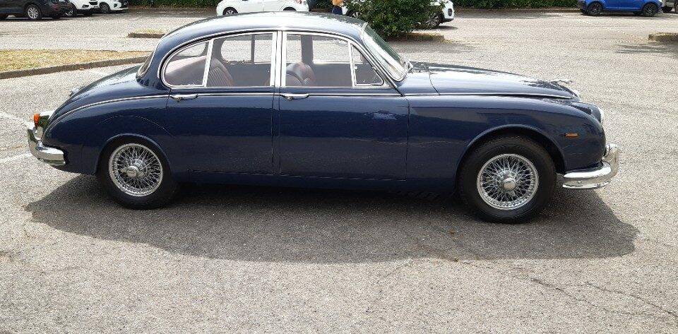 Image 26/49 of Jaguar Mk II 3.8 (1963)