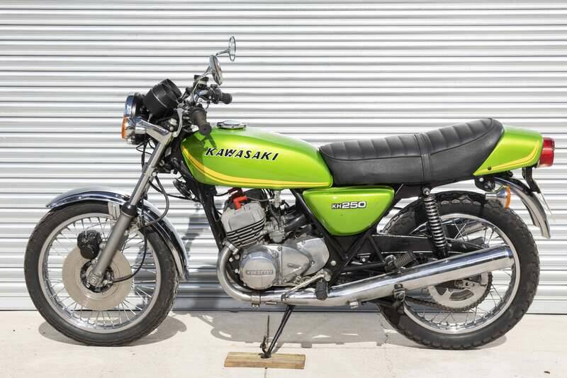 Image 2/37 of Kawasaki KH 250 (1977)