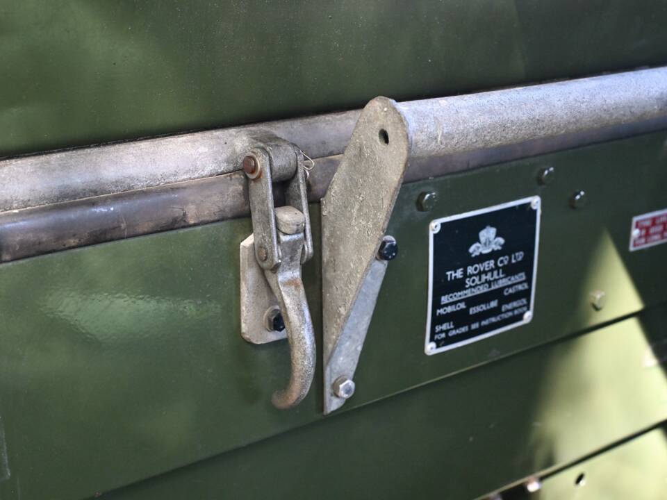 Image 33/50 of Land Rover 80 (1949)