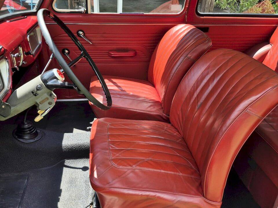 Image 29/63 of Ford Anglia (1965)