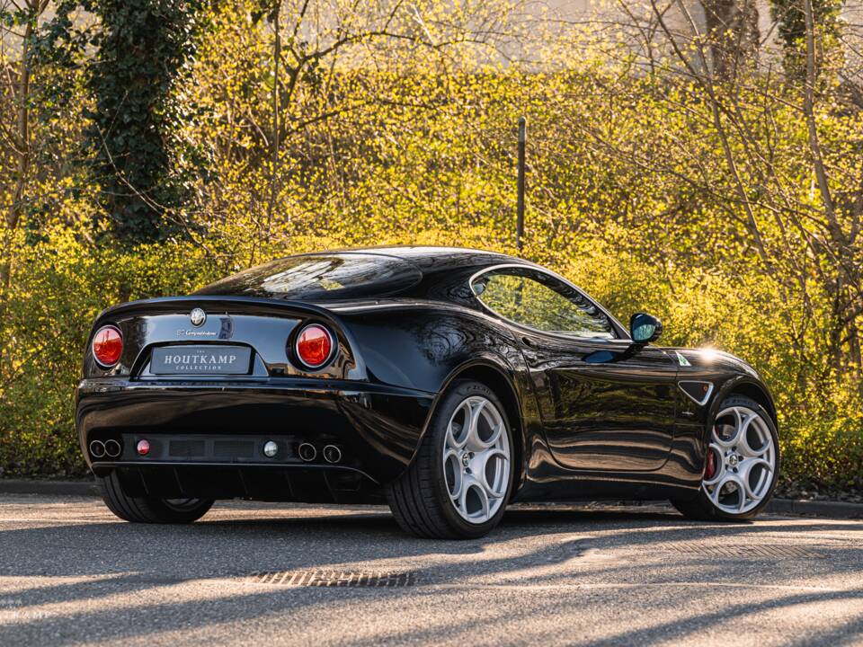 Bild 7/17 von Alfa Romeo 8C Competizione (2008)